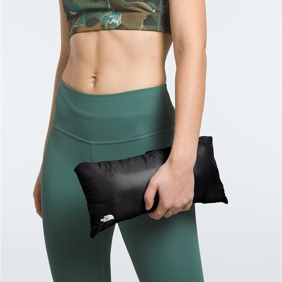 The North Face Women’s ThermoBall™ Jacket 2.0 - Picture 2 of 8